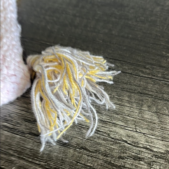 Adorable Owl Knit Hat for Kids - Pink and Yellow - Picture 4 of 8